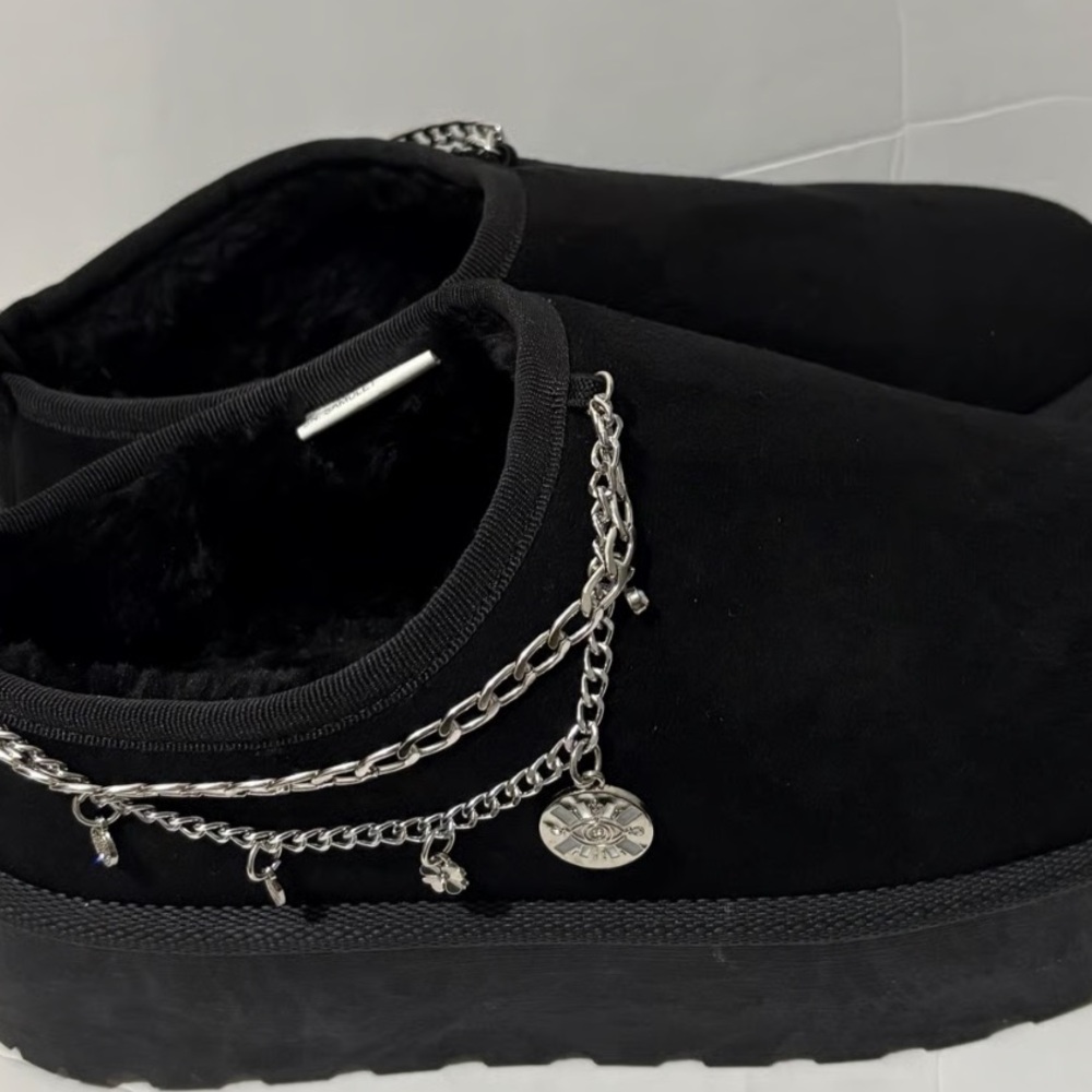 Mudd Black Women's Shoes with Silver Accents